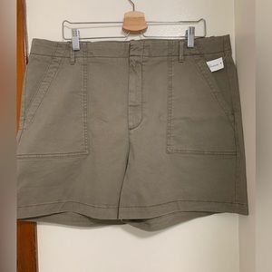 Banana Republic Shorts size 18